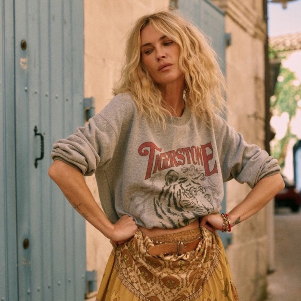 ISO Spell Stormy River Tiger Stone Sweatshirt.